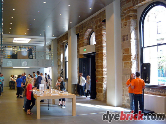 apple-store-glasgow